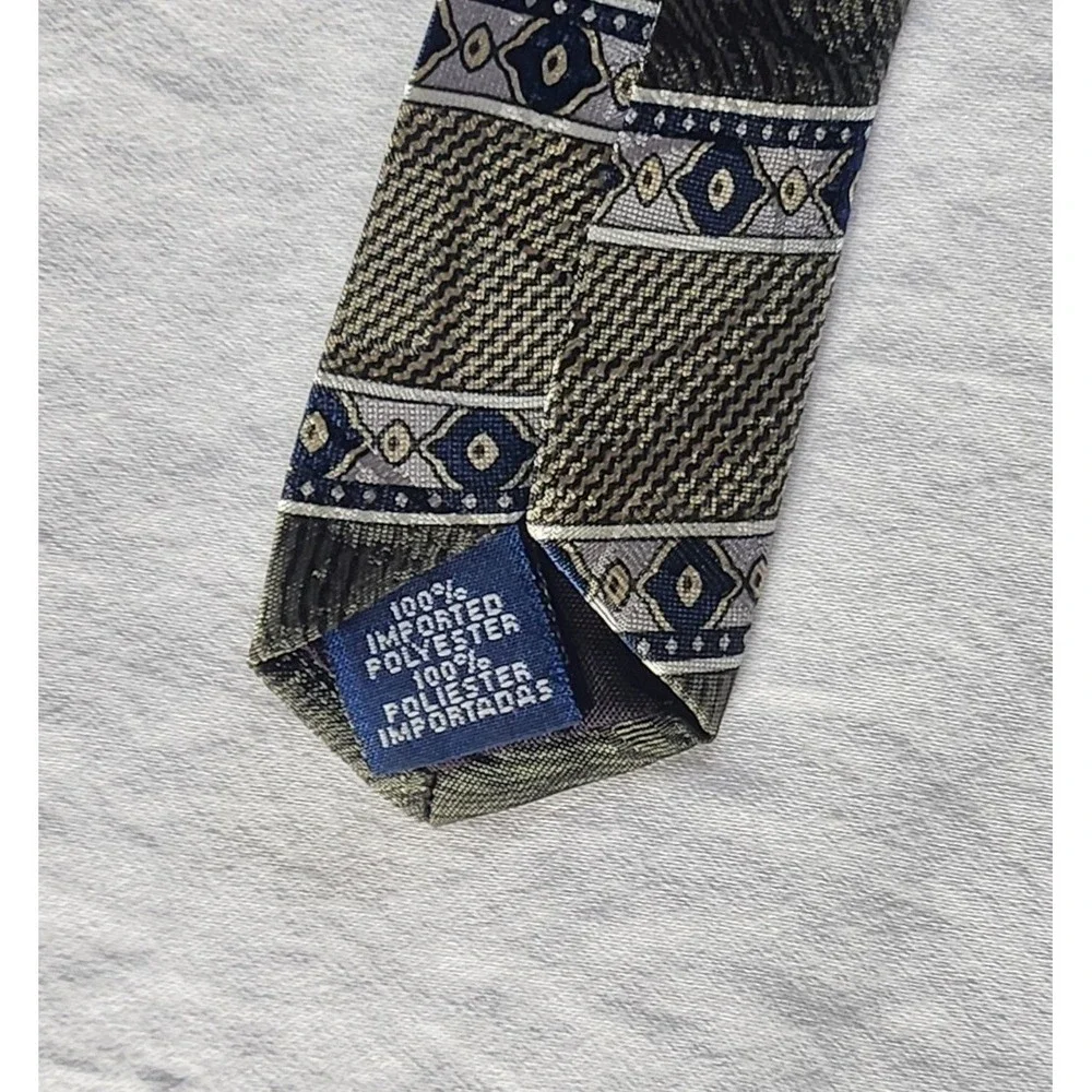 David Taylor 100% Polyester Striped‎ Men's Neck Tie